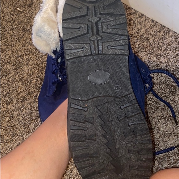 Blue fur boots - Picture 3 of 4